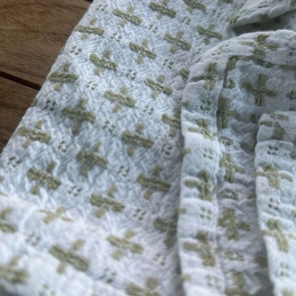 Pier 1 Cloth Napkins Decor (4) - Picture 3 of 3